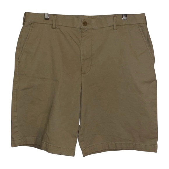 🌹IZOD SALTWATER STRETCH SHORTS - Picture 1 of 3